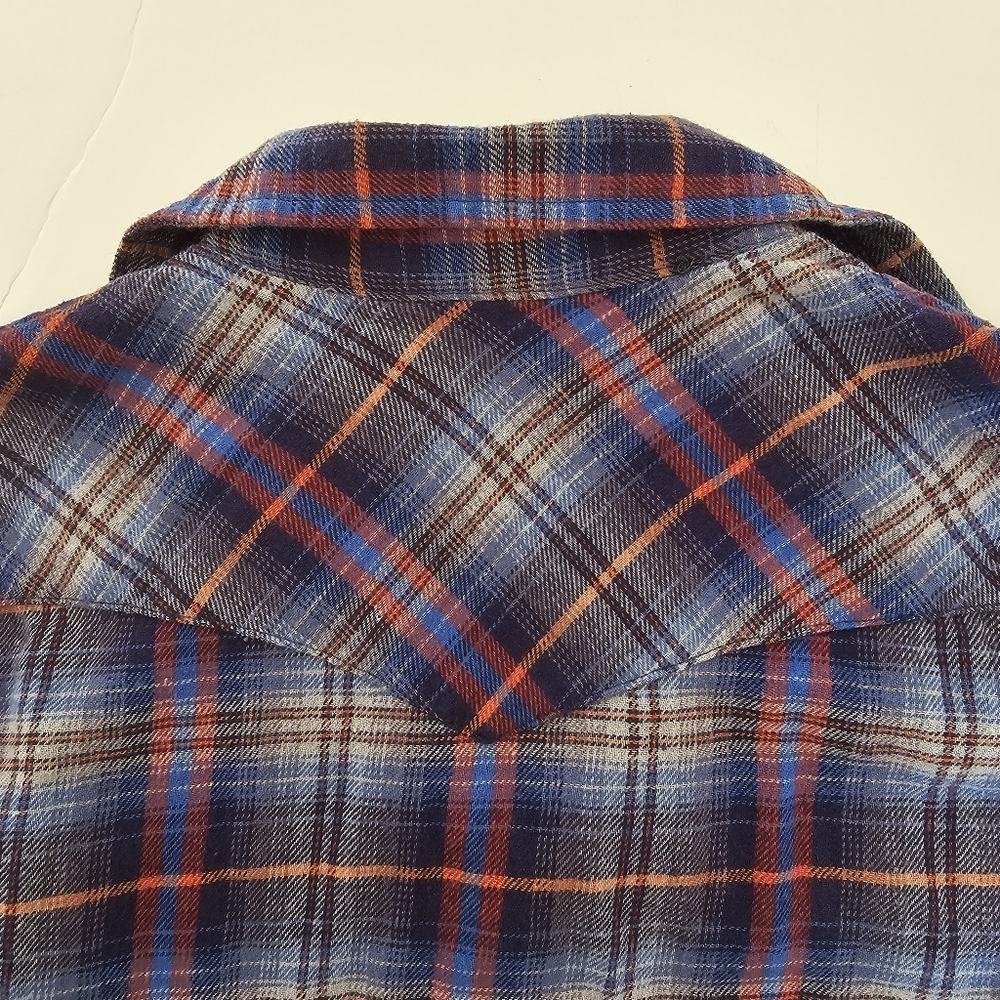 Wrangler Boys 10-12 shirt long sleeve Button down blue Plaid western 100% Cotton - Picture 7 of 10
